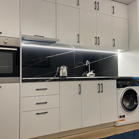 Am Luxury Apartment Тирана Экстерьер фото
